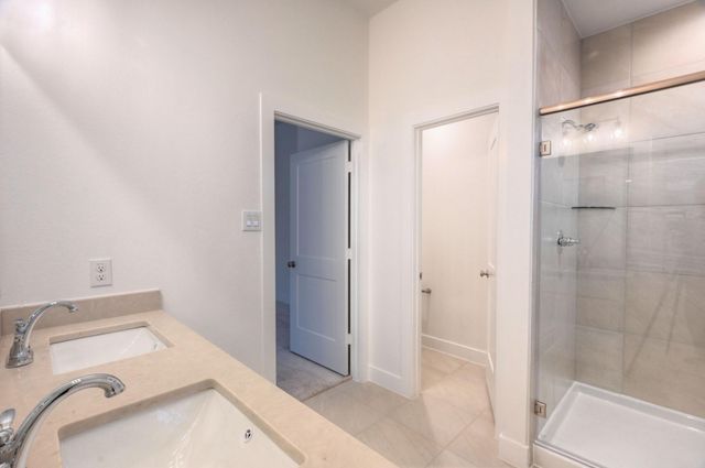 1535 Crystal Stream Drive, Missouri City, TX 77459