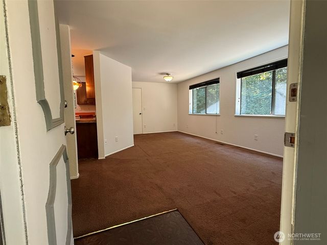 13921 217th Avenue SE, Issaquah, WA 98027