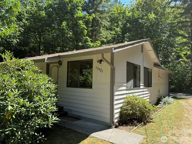 13921 217th Avenue SE, Issaquah, WA 98027