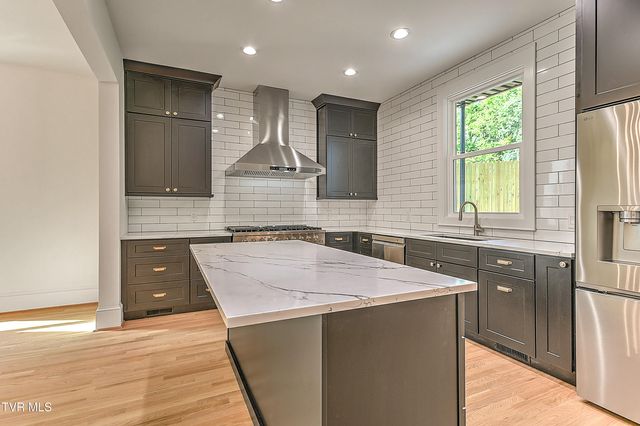 705 Alabama Street, Bristol, TN 37620