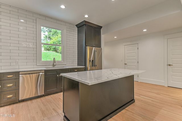 705 Alabama Street, Bristol, TN 37620