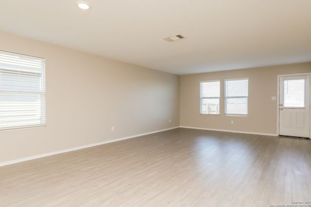 3921 Far Horizon, Seguin, TX 78155