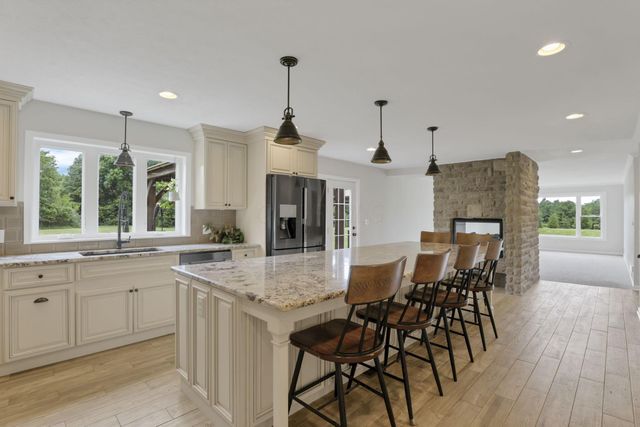 1877 Hardin Lane, Powell, OH 43065