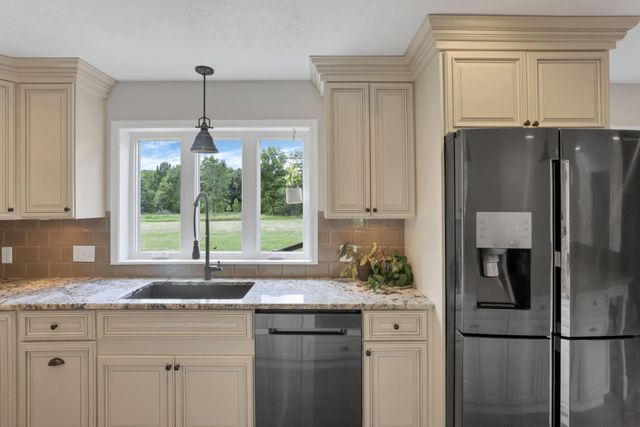 1877 Hardin Lane, Powell, OH 43065