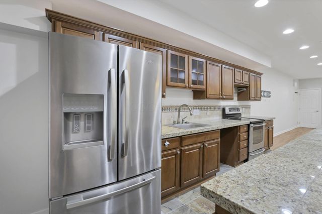 1877 Hardin Lane, Powell, OH 43065