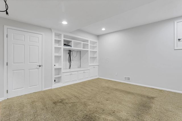 1877 Hardin Lane, Powell, OH 43065
