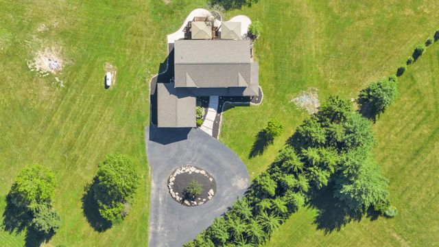 1877 Hardin Lane, Powell, OH 43065