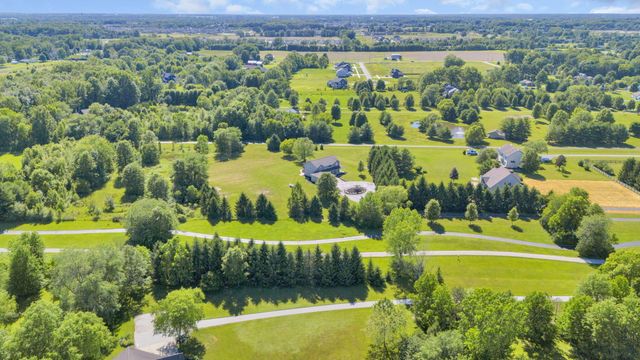 1877 Hardin Lane, Powell, OH 43065