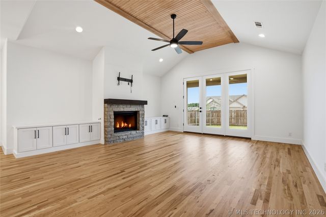 2078 E 130th Street S, Jenks, OK 74008