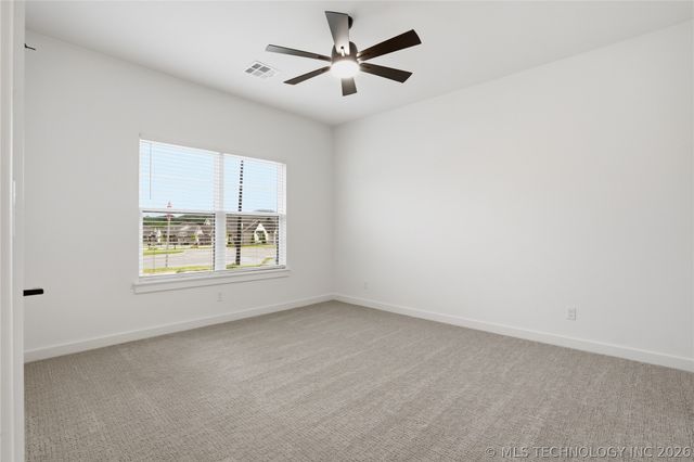 2078 E 130th Street S, Jenks, OK 74008