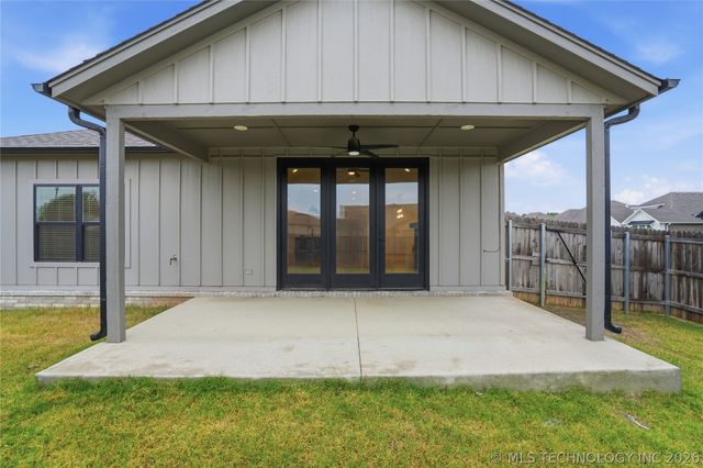 2078 E 130th Street S, Jenks, OK 74008