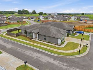 2078 E 130th Street S, Jenks, OK 74008