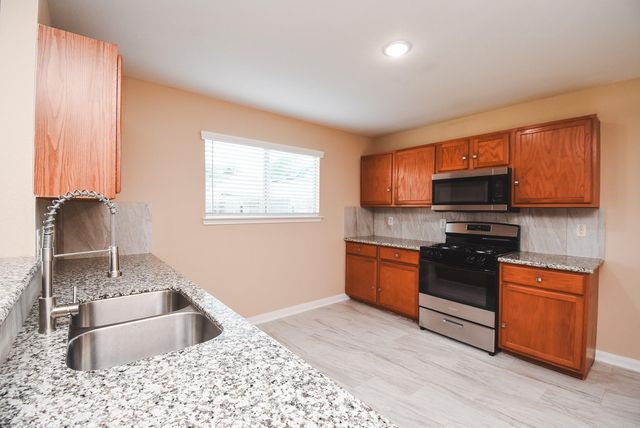 20815 Baronsledge Lane, Katy, TX 77449