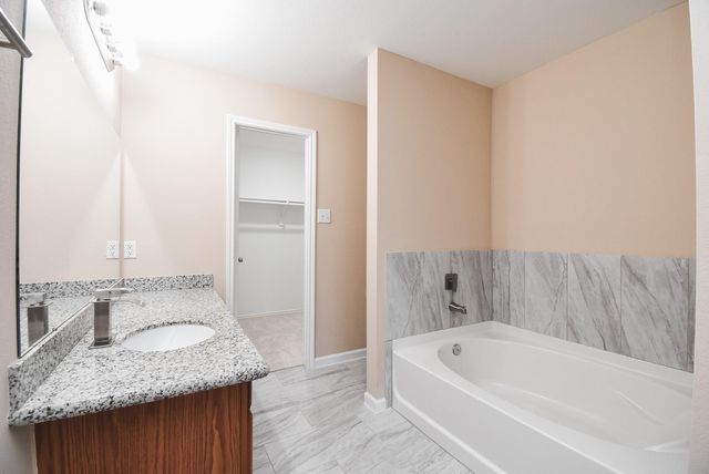 20815 Baronsledge Lane, Katy, TX 77449