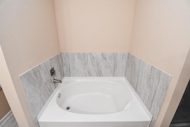 20815 Baronsledge Lane, Katy, TX 77449