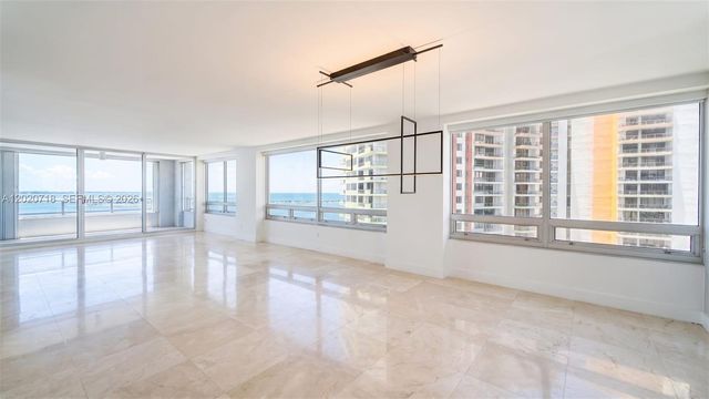 1541 Brickell Ave A1801, Miami, FL 33129