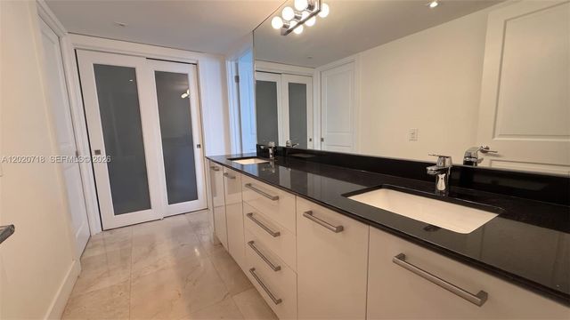 1541 Brickell Ave A1801, Miami, FL 33129