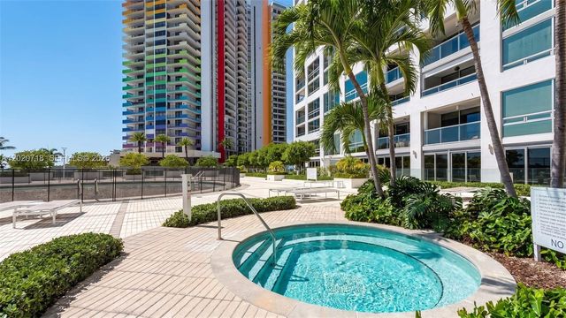 1541 Brickell Ave A1801, Miami, FL 33129