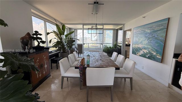 1541 Brickell Ave A1801, Miami, FL 33129