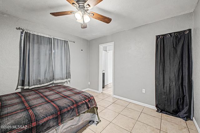 725 E McMillan Drive, Tucson, AZ 85719