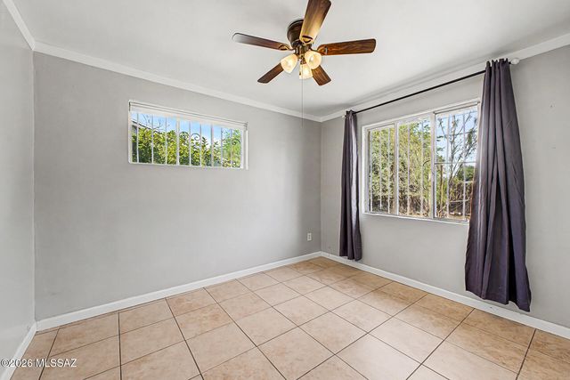 725 E McMillan Drive, Tucson, AZ 85719