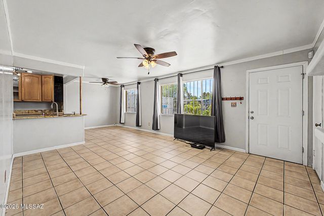 725 E McMillan Drive, Tucson, AZ 85719