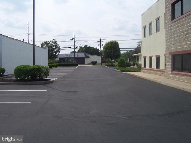 34 SCOTCH RD, Ewing Twp, NJ 08560