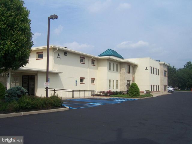 34 SCOTCH RD, Ewing Twp, NJ 08560