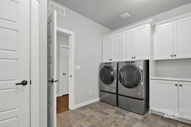 2976 NW 13th St, Meridian, ID 83646