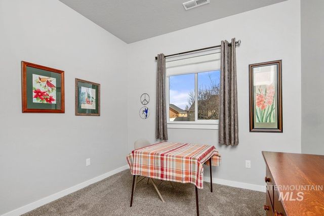 2976 NW 13th St, Meridian, ID 83646