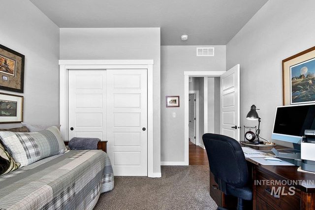 2976 NW 13th St, Meridian, ID 83646