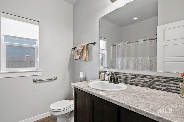 2976 NW 13th St, Meridian, ID 83646