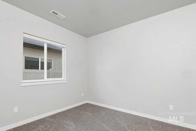 2976 NW 13th St, Meridian, ID 83646