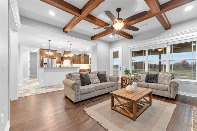 1678 Arbor Acres Avenue, Tontitown, AR 72762