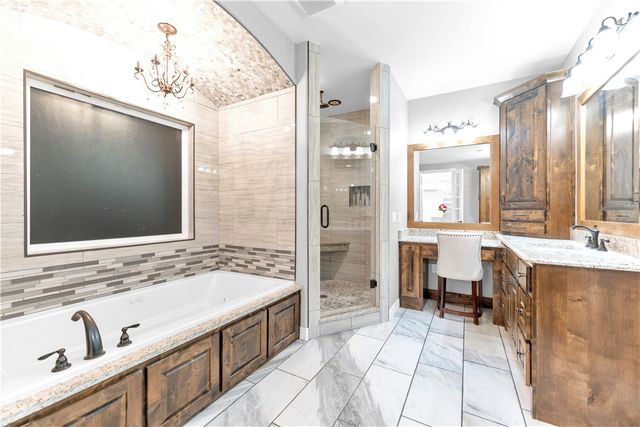 1678 Arbor Acres Avenue, Tontitown, AR 72762