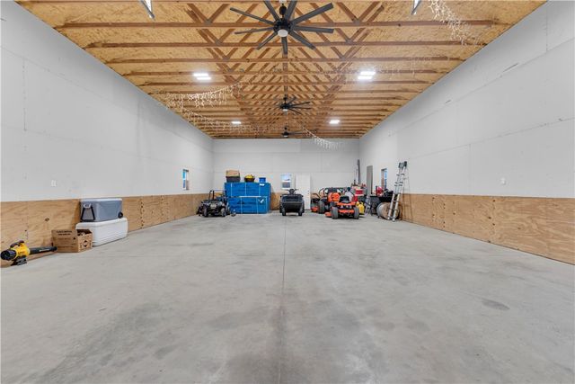 1678 Arbor Acres Avenue, Tontitown, AR 72762