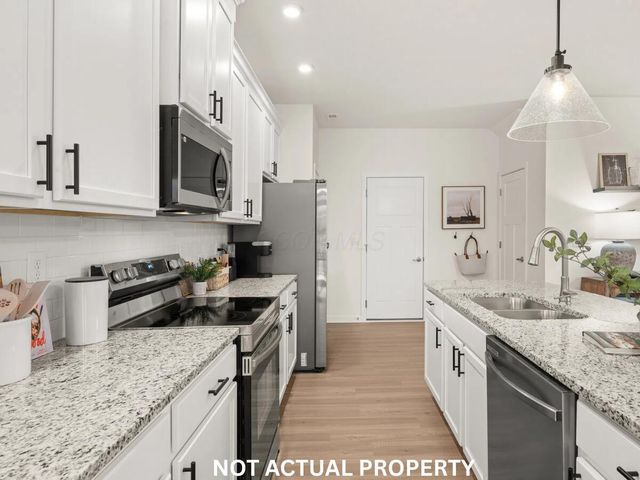 3268 Calveylee Lane, Columbus, OH 43232