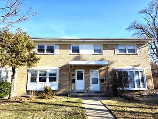828 Lavergne Avenue, Wilmette, IL 60091