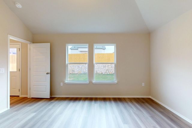 9207 Furman DR, Austin, TX 78747