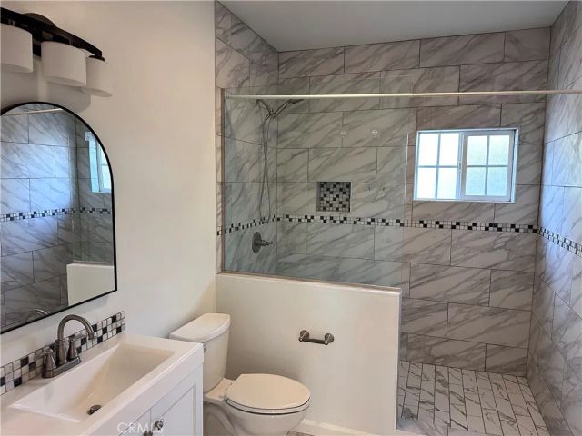 5371 Topeka Drive, Tarzana, CA 91356