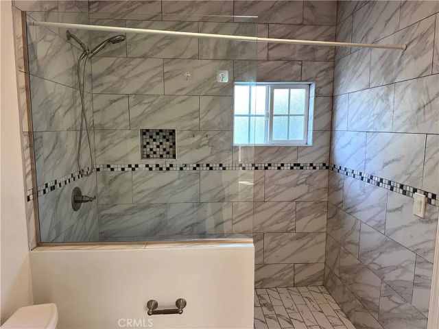 5371 Topeka Drive, Tarzana, CA 91356