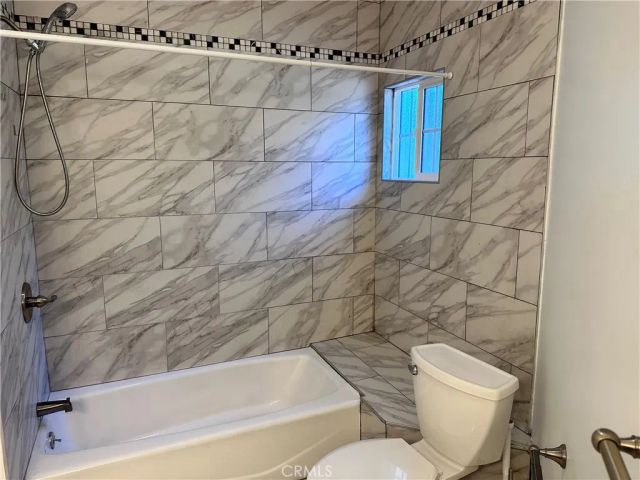 5371 Topeka Drive, Tarzana, CA 91356