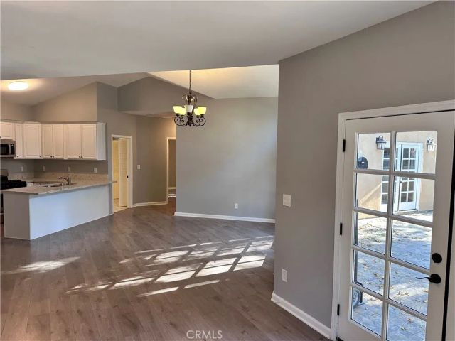 5371 Topeka Drive, Tarzana, CA 91356