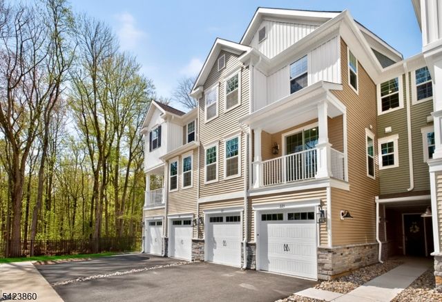 225 Myrtle Rd, Warren Twp., NJ 07059