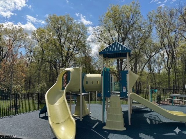 225 Myrtle Rd, Warren Twp., NJ 07059