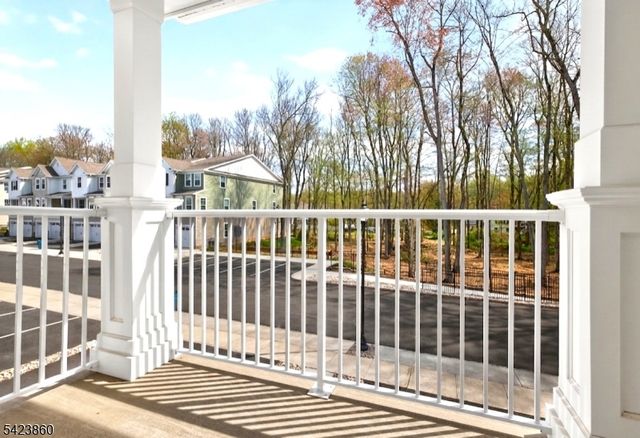 225 Myrtle Rd, Warren Twp., NJ 07059