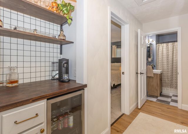 611 E MAIN Street, Geneseo, IL 61254