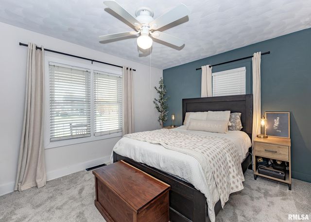 611 E MAIN Street, Geneseo, IL 61254