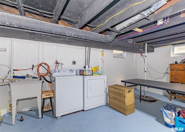 611 E MAIN Street, Geneseo, IL 61254