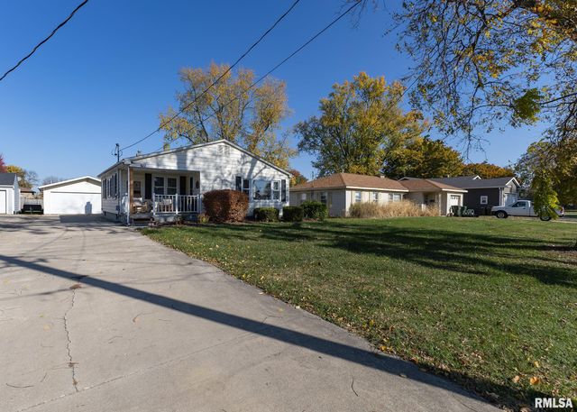 611 E MAIN Street, Geneseo, IL 61254